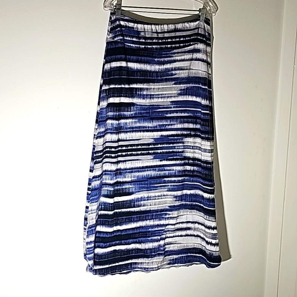 Prana blue  tie dye maxi skirt. Size medium. ‎ Organic cotton. Machine wash.